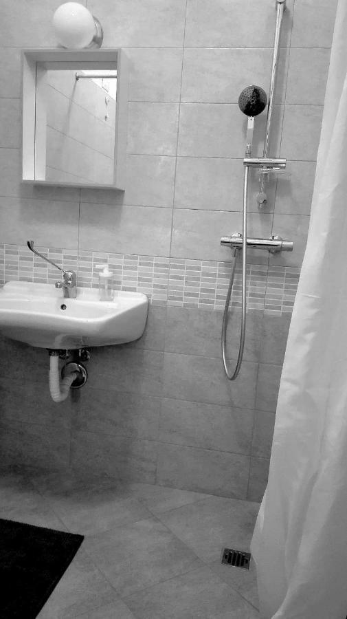 Tra Menta E Meliga Hotel Carignano  Kültér fotó